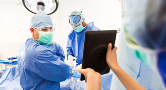 Suministros de potencia de alto voltaje para tratamiento guiado por imágenes